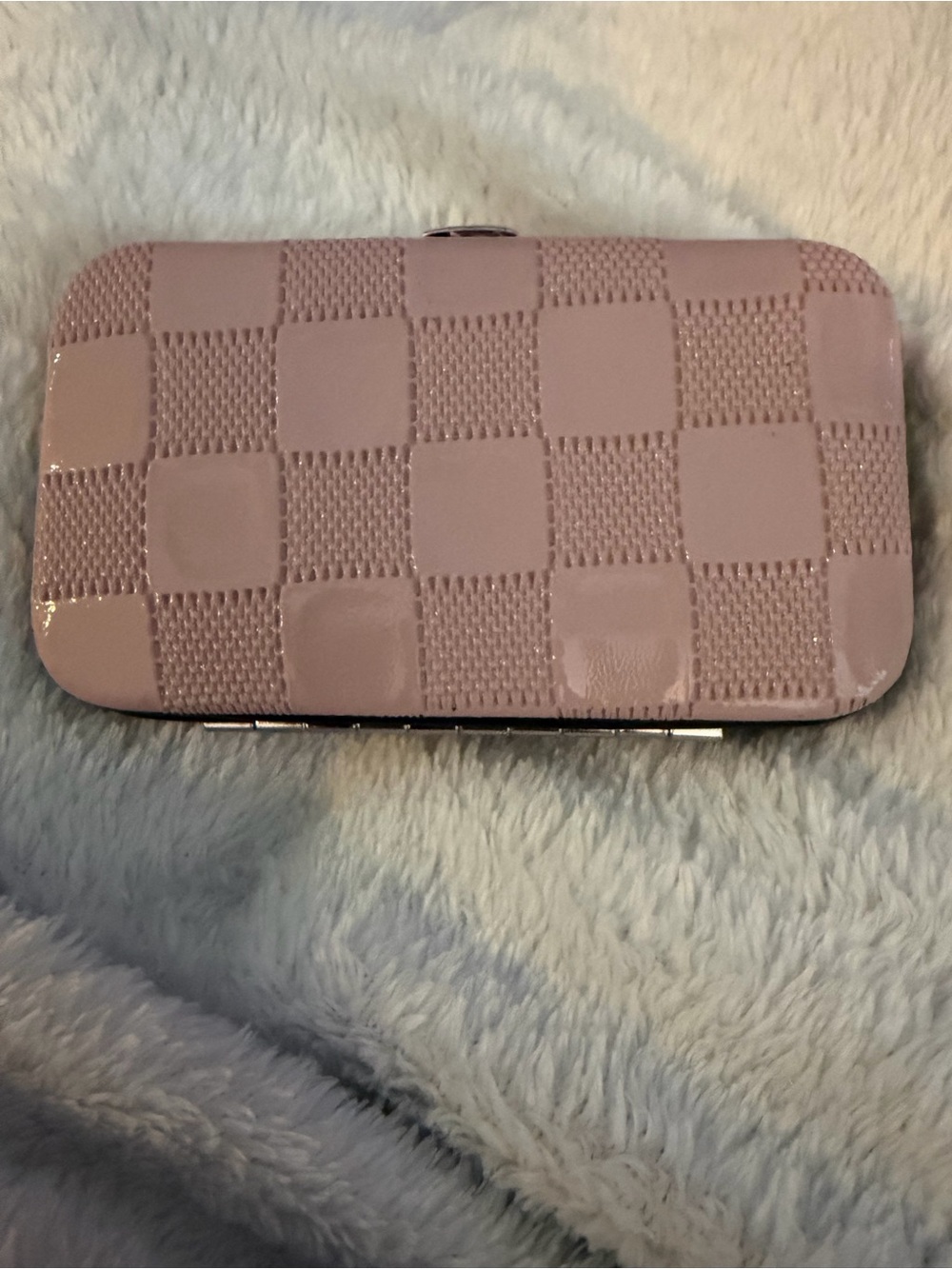 Patent Checkerboard Clutch manicure Tools in Dusty Pink